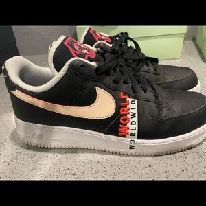 Mens Nike AIR FORCE 1 '07 LV8 WORLDWIDE